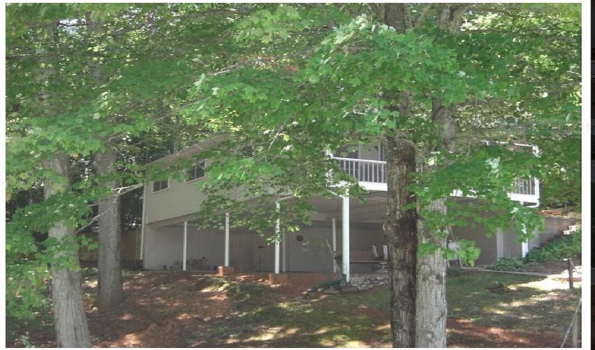 hillside house featured picture Chatuge Lakeside Rentals